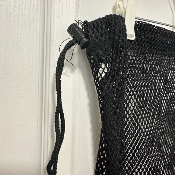 Black Mesh Drawstring Bag - Picture 2 of 2
